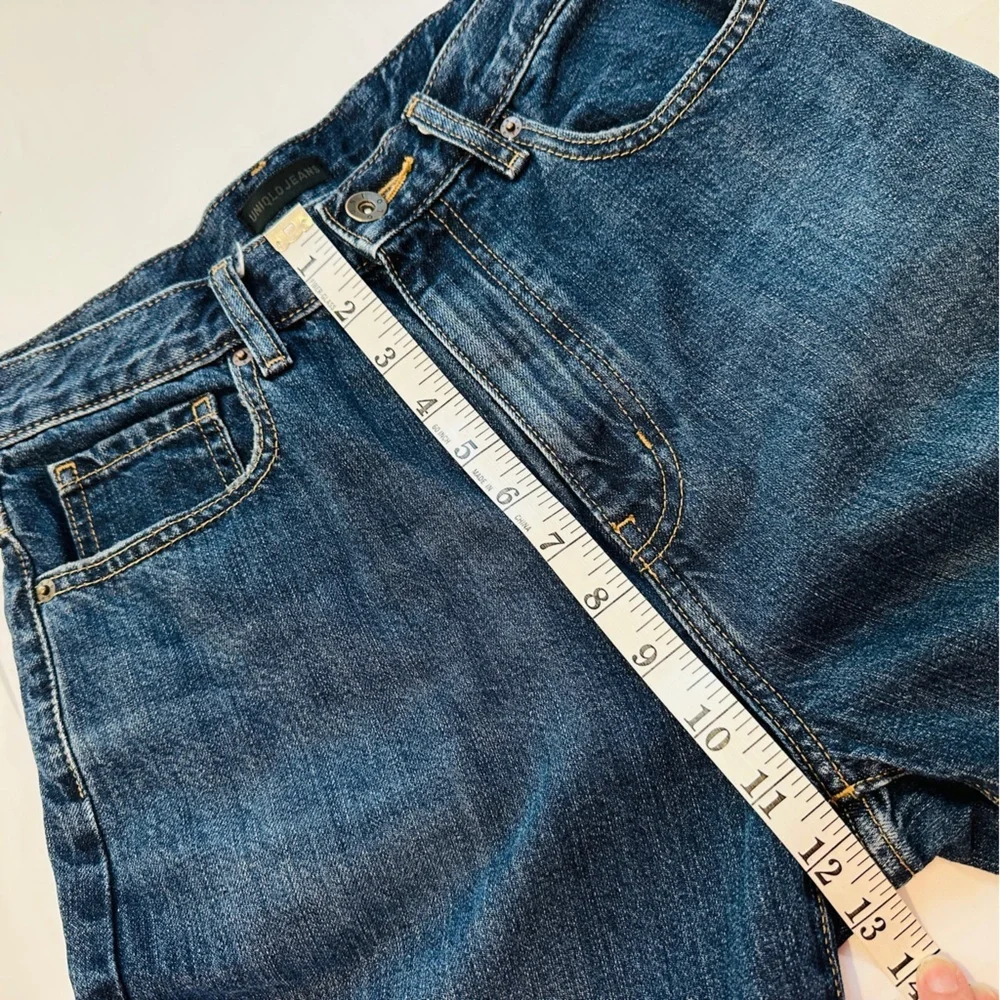 Uniqlo Relaxed High Rise Tapered‎ Leg Jeans Timeless Style